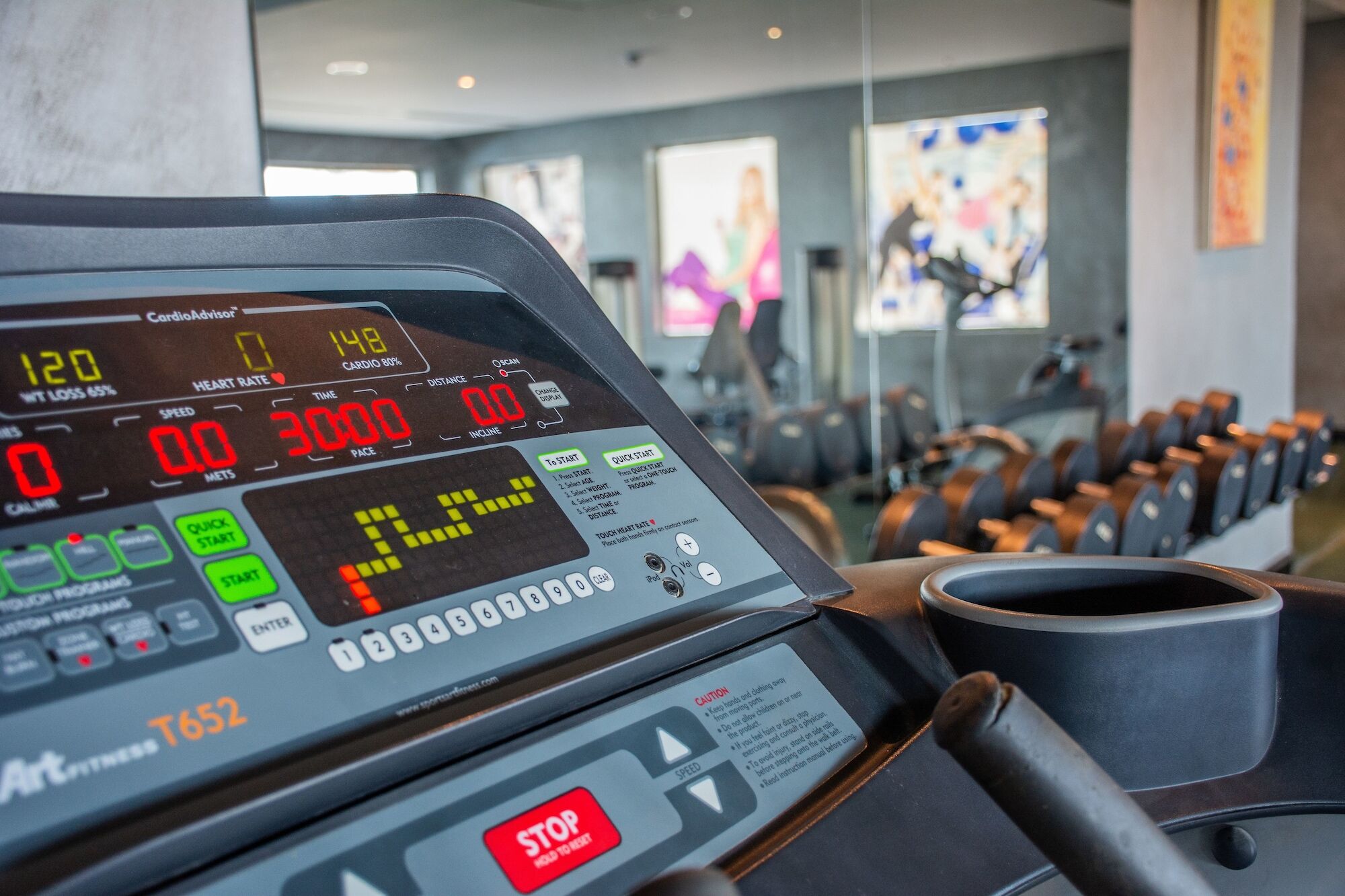 Radisson Blu Resort, Al Khobar Félhold-öböl Kültér fotó Treadmill console